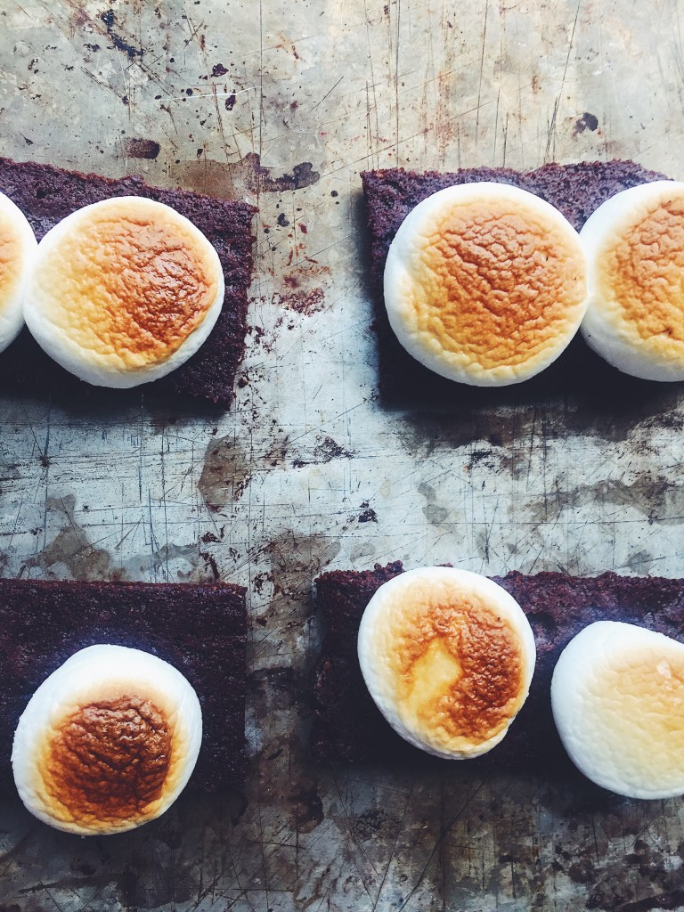 Chocolate Graham Crackers + Kitchen S’mores